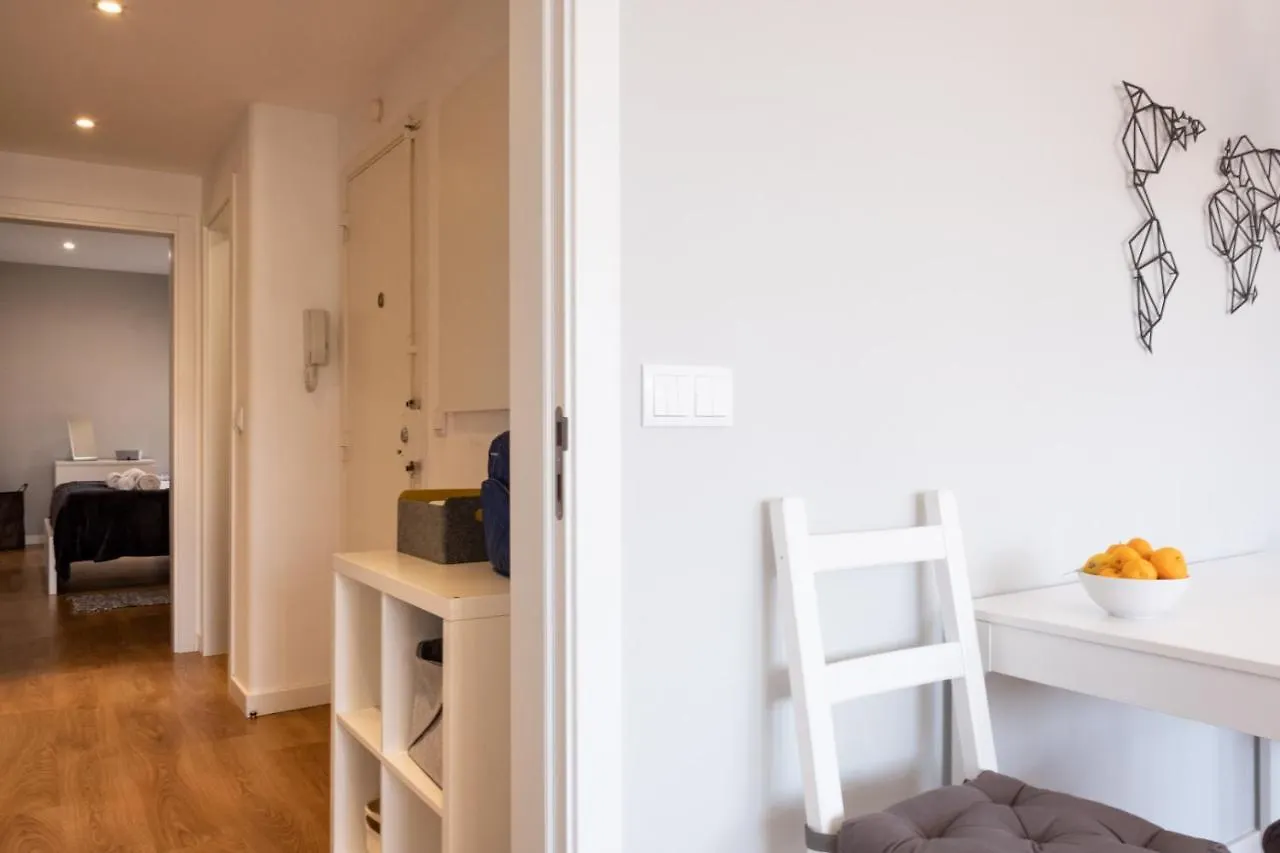 Bright & Central Apartment By Lovelystay Lisbon Portugal
