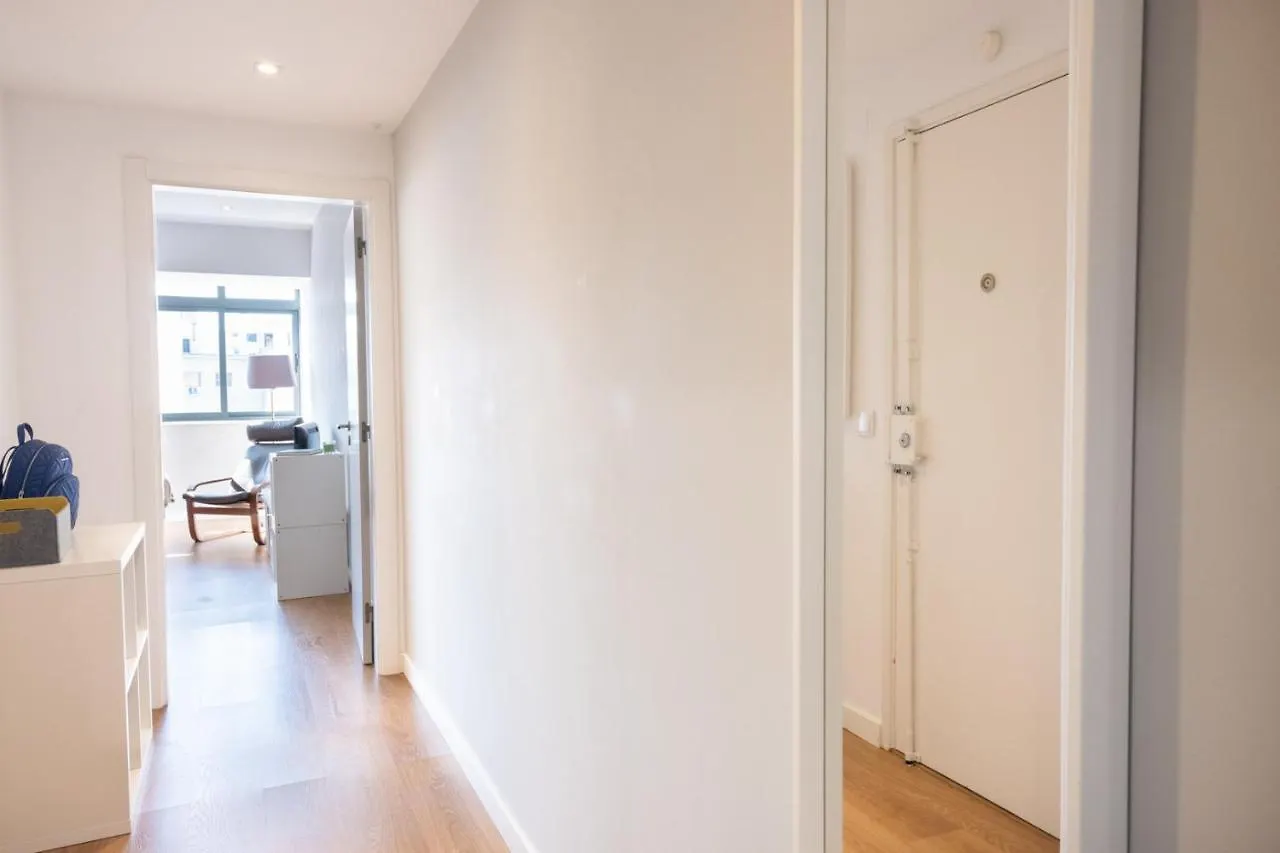Bright & Central Apartment By Lovelystay Lisbon